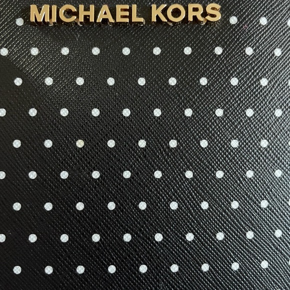 Michael Kors black and white polka dot wristlet - Picture 4 of 4